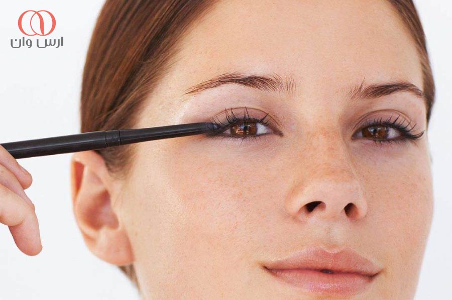 نکات مهم برای ماندگاری بیشتر خط چشم در طول روز